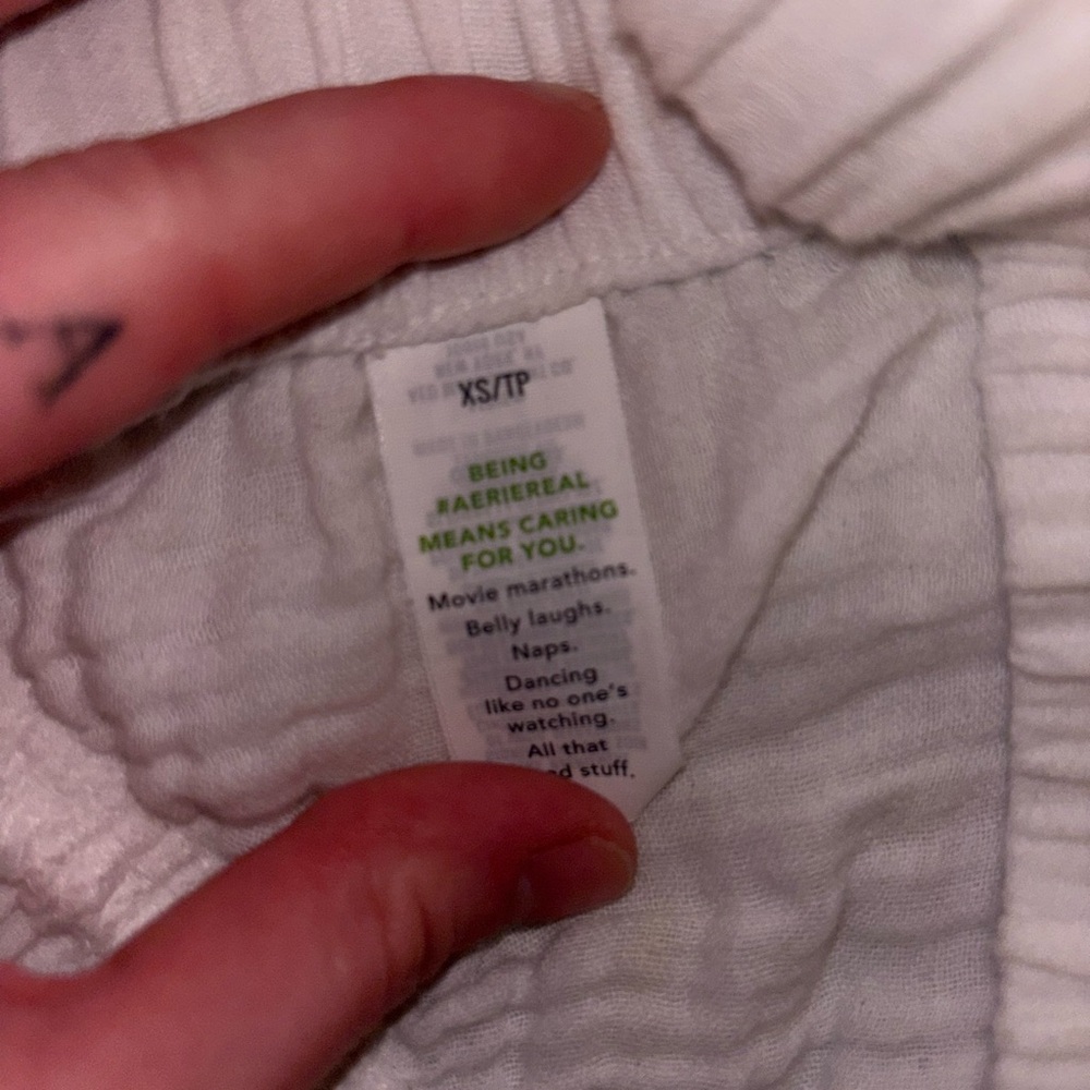 Aerie White V-Neck White Crop Blouse - Picture 3 of 3